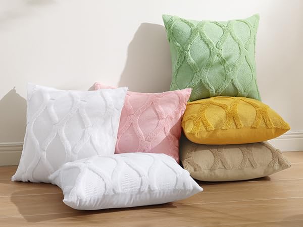 decorUhome Throw Pillow Covers 26x26 Inch Set of 2, Soft Plush Faux Fur Wool Pure White Couch Pillow Covers, Decorative Neutral Pillow Cases for Bed Sofa Living Room Home Decor