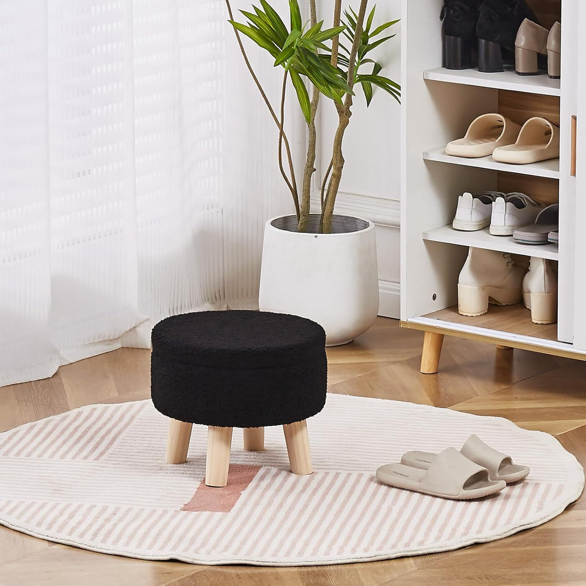 Wimarsbon Storage Ottoman, Modern Round Footrest with Soft Padded Seat, Teddy Velvet Footstool with Wood Legs, Accent Small Table or Plant Stand for Hallway, Living Room (Black)