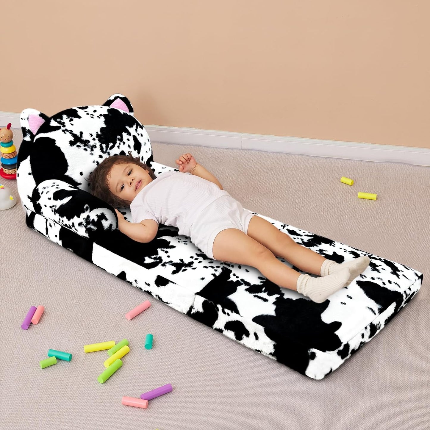 Toddler Chair with Faux Rabbit Fur – 2-in-1 Foldable Kids Couch, Soft Sofa for Reading, Napping, Bedroom or Playroom Use, 18 Months+ (Cow & Cat)