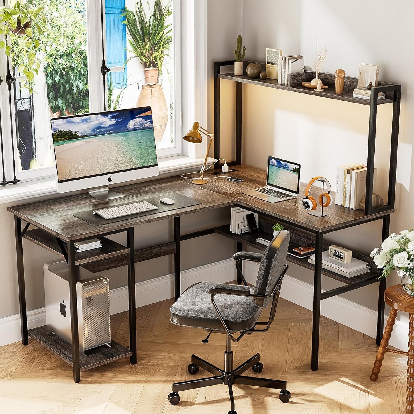 L Shaped Computer Desk with Hutch and Storage Shelves, Gaming Desk with LED Lights, Reversible L-Shaped Desk with Power Outlets, Home Office Desk, Corner Desk, Black Oak