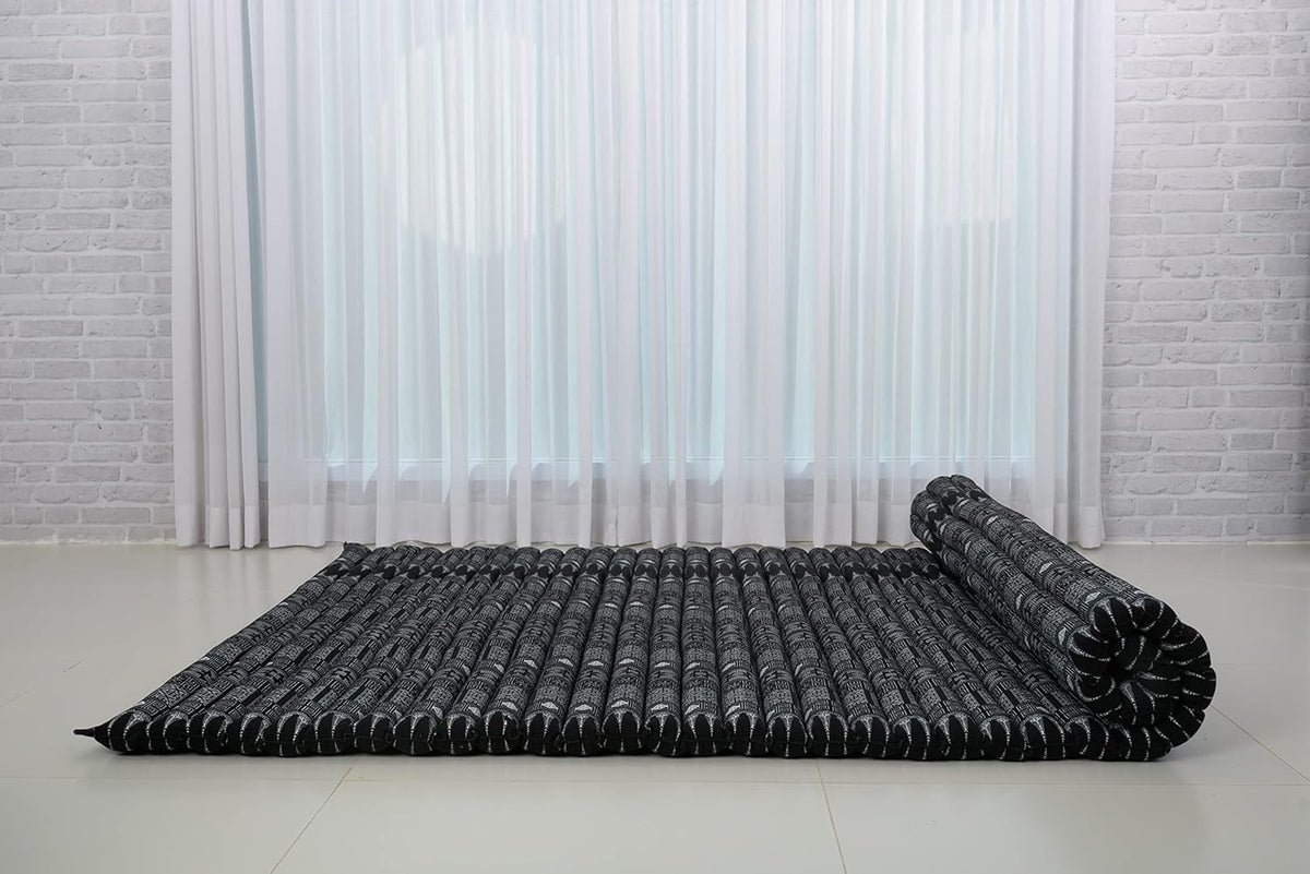 Leewadee - Foldable Floor Mattress - Japanese Roll Up Futon -Trifold Tatami Mat- Guest Floor Bed - Camping Mattress - Thai Massage Mat, Kapok Filled, 75 x 57 inches, Black