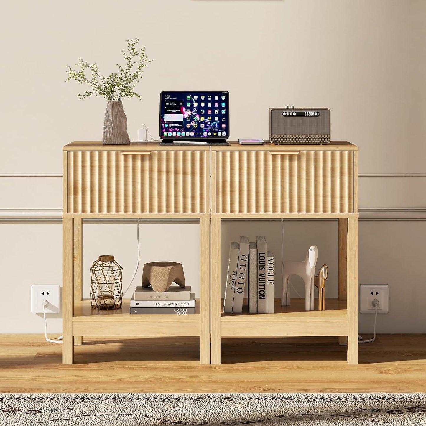 Night Stand Set 2, Fluted Nightstand with Charging Station, Wood Bedside Table with Drawer & Storage Shelf, Modern End Tables for Bedroom Sofa Couch Office, Natural Oak