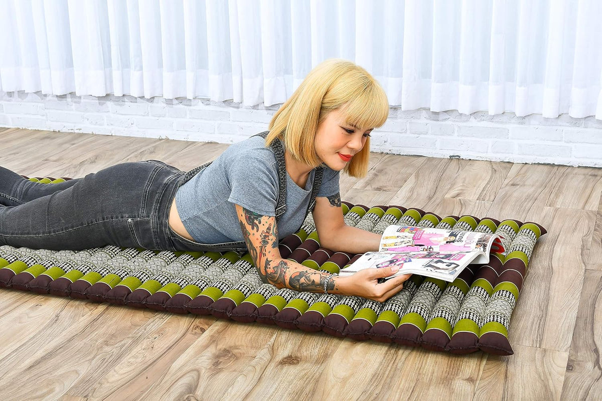 Leewadee - Foldable Floor Mattress - Japanese Roll Up Futon -Trifold Tatami Mat- Guest Floor Bed - Camping Mattress - Thai Massage Mat, Kapok Filled, 75 x 28 inches, Brown Green
