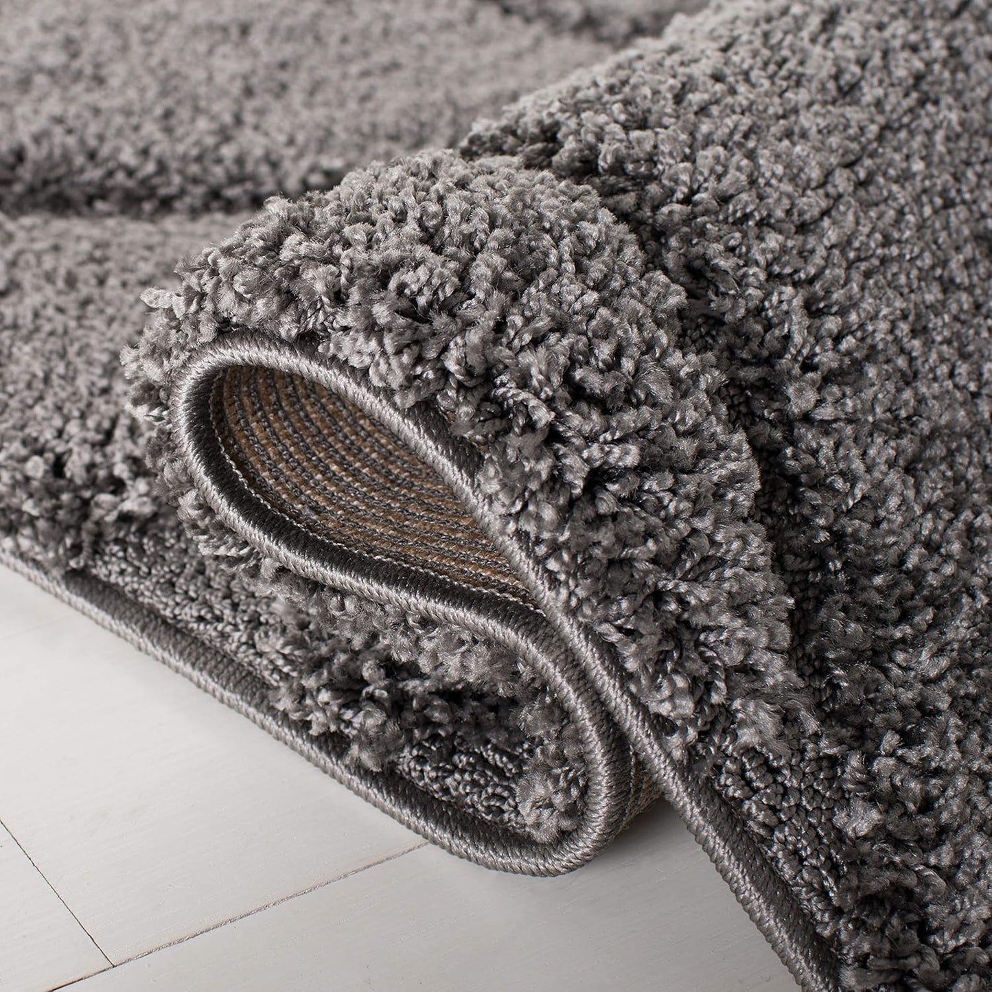 SAFAVIEH Florida Shag Collection Area Rug - 4' Round, Grey, Scroll Design, Non-Shedding & Easy Care, 1.2-inch Thick Ideal for High Traffic Areas in Living Room, Bedroom (SG455-8013)