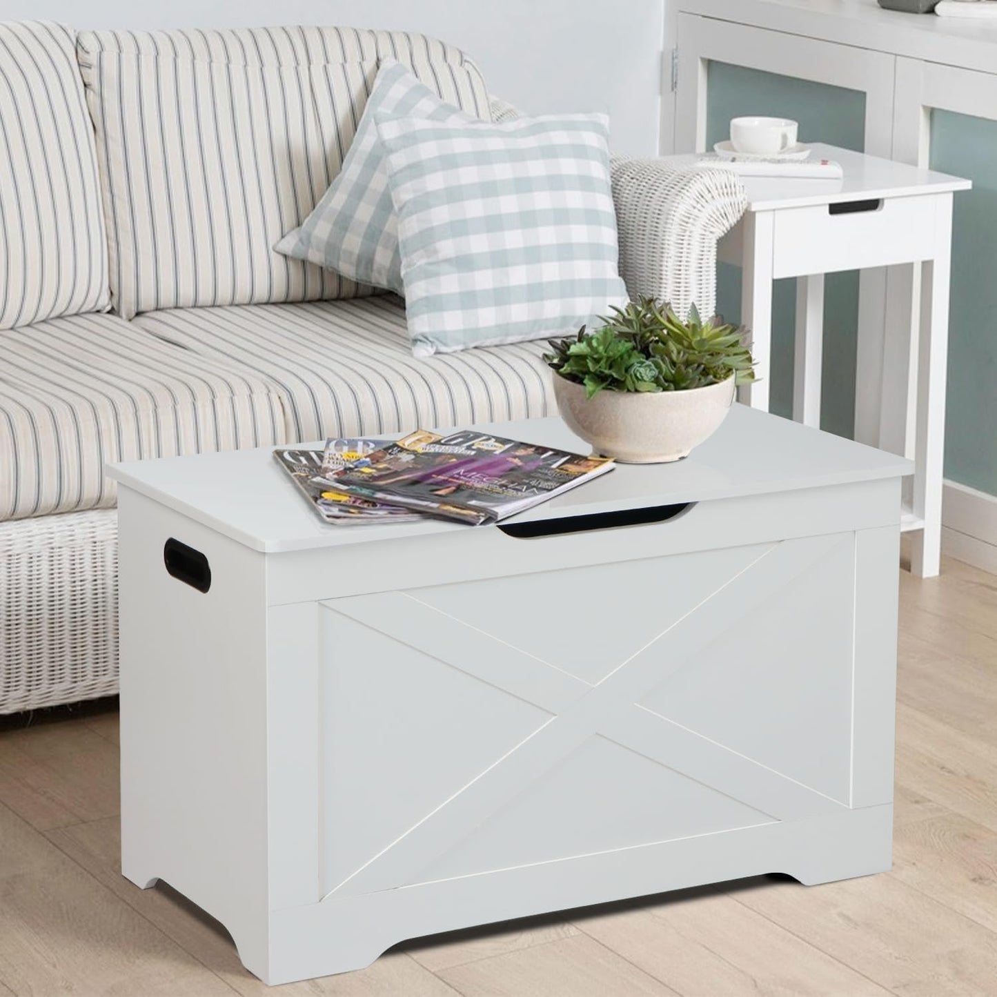 Storage Chest, Wooden Storage Bench, Entryway Shoes Bench with 2 Safety Hinges, Retro Storage Trunk for Living Room, Bedroom, 15.7 x 31.5 x 18.9 Inches, White