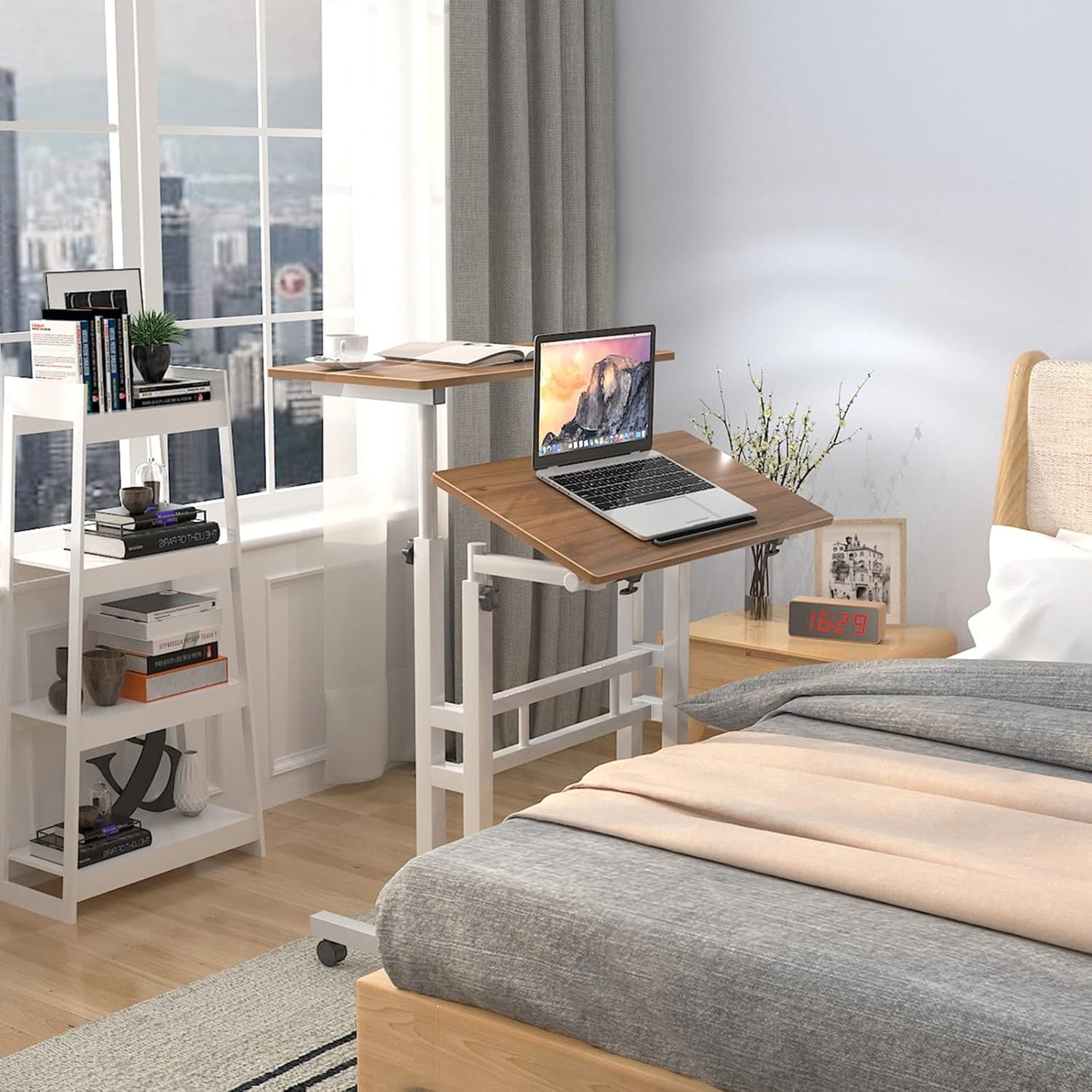 soges 23.6inches Height Adjustable Desk Laptop Desk on The Wheels, Rolling Stand Up Desk Computer Desk Adjustable Standing Desk Sit and Stand Desk Portable Laptop Table, Oak