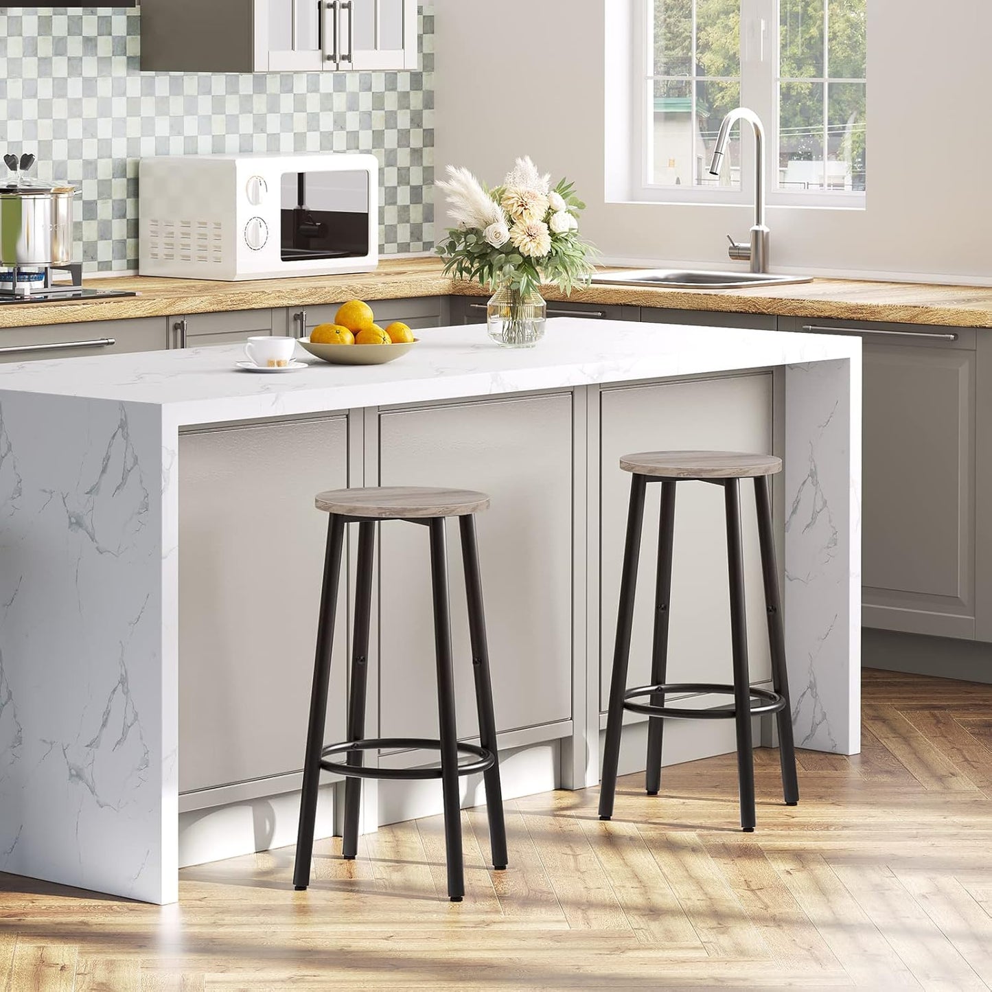 HOOBRO Bar Stools, Set of 2 Bar Chairs, Kitchen Round Height Stools with Footrest, Breakfast Barstools, Sturdy Steel Frame, for Dining Room, Kitchen, Party, Easy Assembly, Greige BG03BY01
