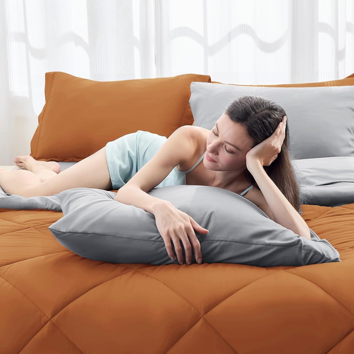 HEVUMYI Full Comforter Set - 7-Piece All Season Bed in a Bag Full, Ultra Soft Bedding Set with Comforter, Flat Sheet, Fitted Sheet, Pillowcases, Pillow Shams, Orange & Light Grey