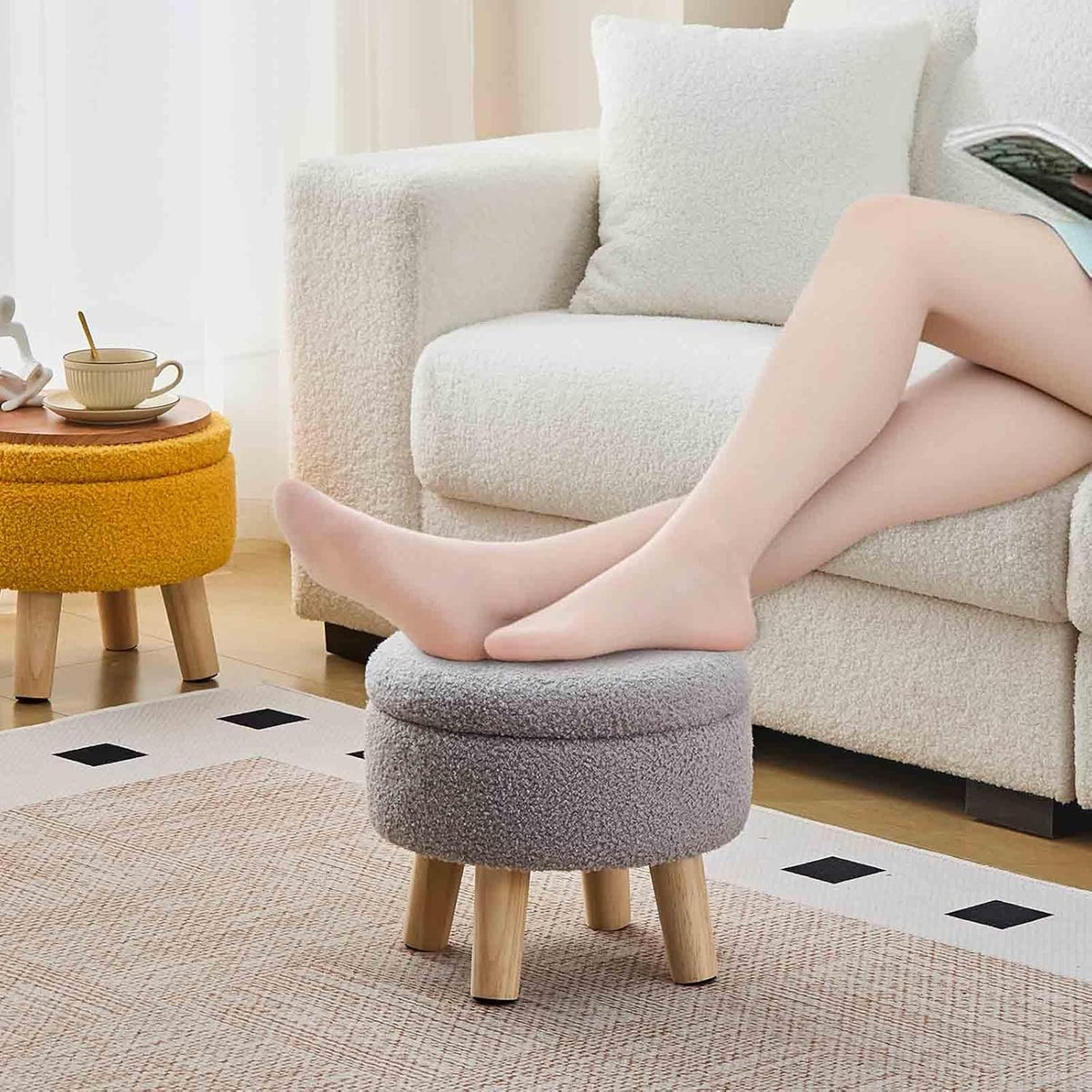 Wimarsbon Storage Ottoman, Modern Round Footrest with Soft Padded Seat, Teddy Velvet Footstool with Wood Legs, Accent Small Table or Plant Stand for Hallway, Living Room (Grey)