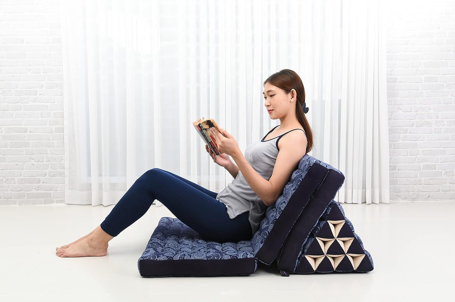 Leewadee Comfortable Japanese Floor Mattress - Thai Floor Bed with Triangle Cushion - Futon Mattress - XL Extra Wide Thai Massage Mat, 67 x 31 inches, Blue White, Kapok Filling