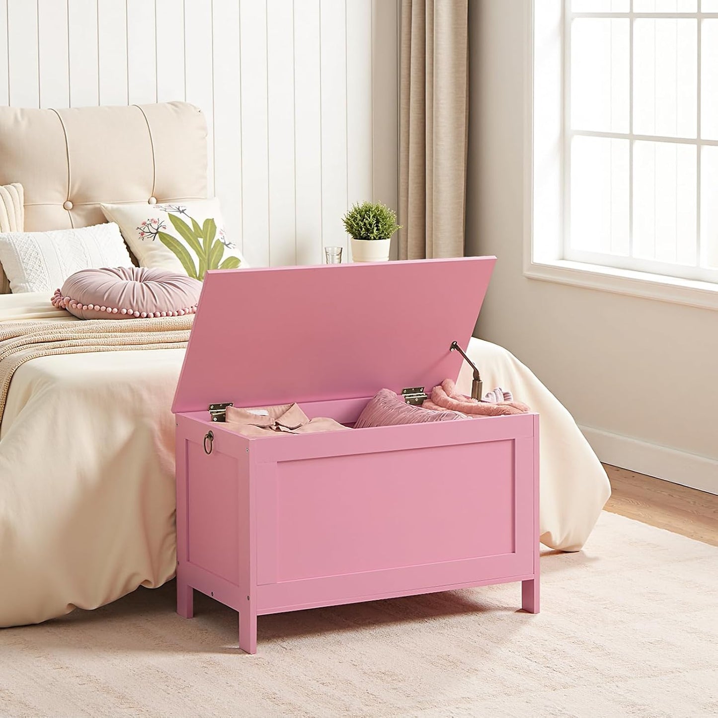 HOOBRO Toy Box, Retro Wooden Look Storage Chest with Safety Hinge, Entryway Storage Bench Supports 220 lb, 29.9 x 15.7 x 18.9 Inches Toy Chest Organizer, Easy Assembly (Pink) PK75CW01G1