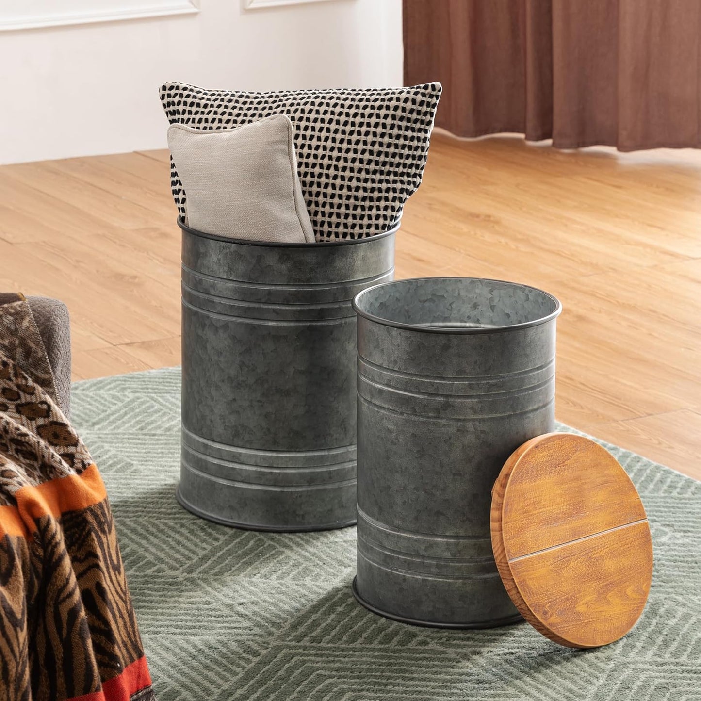 Glitzhome Farmhouse Accent Side Table, Metal Storage Stool Ottoman with Round Lid - Galvanized Coffee Cocktail End Tables Set of 2 for Living Room Bedroom, Grey