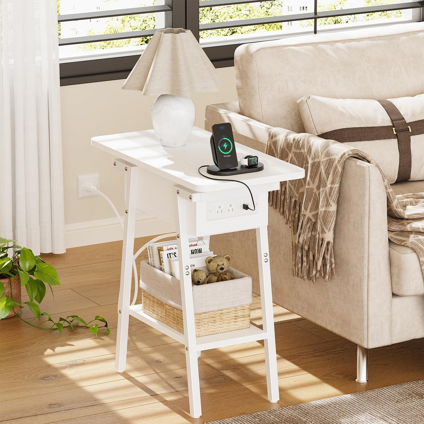 End Table with Charging Station, Flip Top Side Table with USB Ports and Outlets, Bedside Tables for Small Spaces,Nightstand with Storage Shelf for Living Room, Bedroom, White