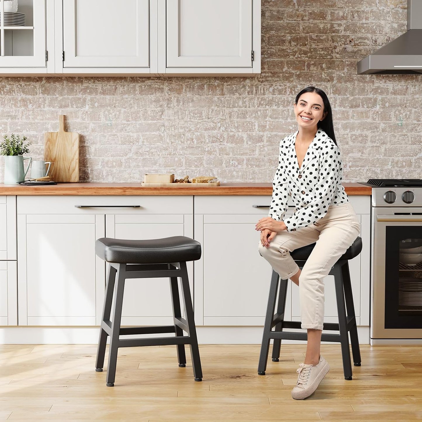 Counter Height Bar Stools Set of 3, 24 Inch Barstools for Kitchen Counter, Kitchen Stools with Faux Leather Saddle Seats & Heavy Duty Metal Legs, Easy Assembly, Forest Green