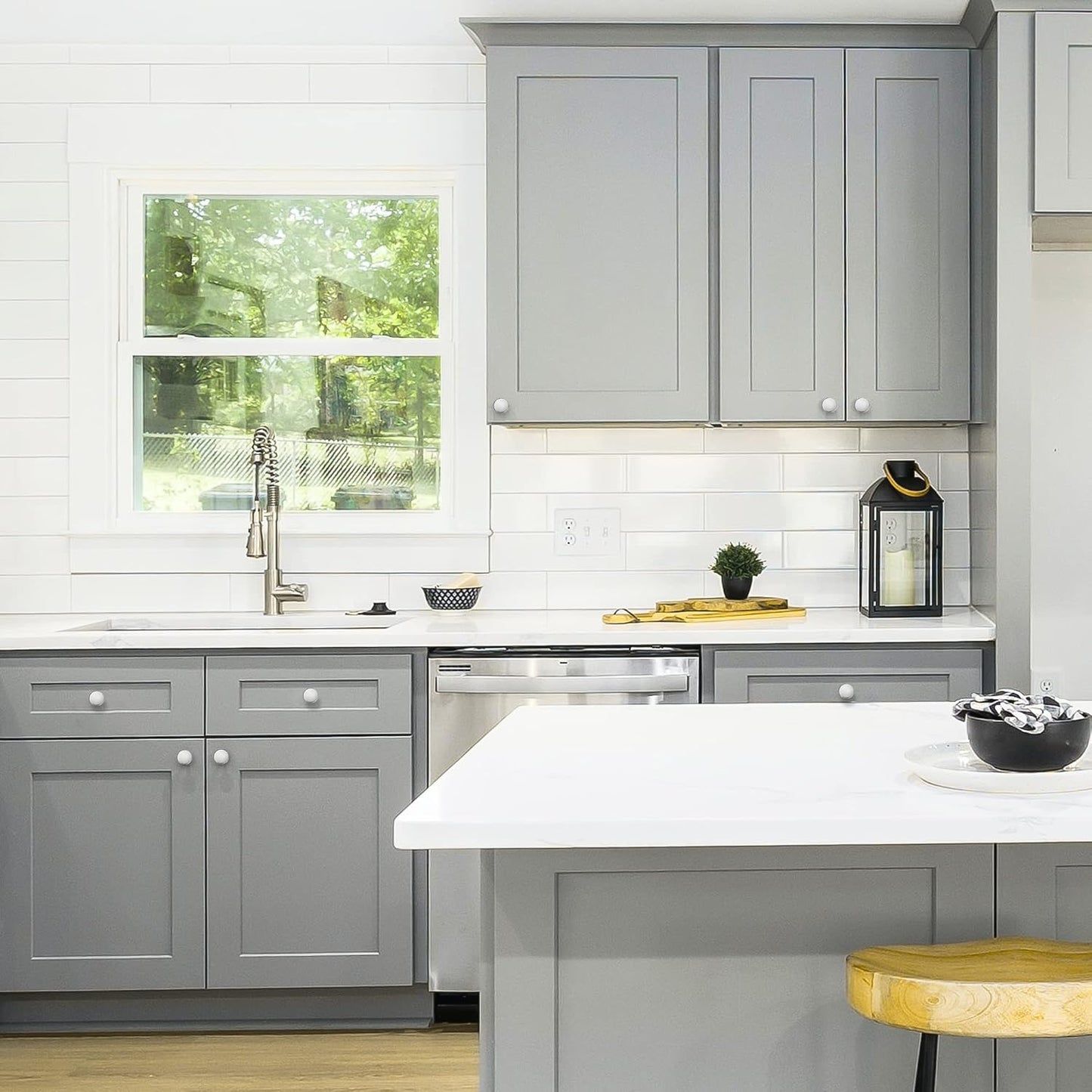 Ravinte 5 Pack Drawer Pulls 1-1/4 Inch Kitchen Cabinet Knobs Brushed Nickel Round Dresser Drawer Knobs Solid Dresser Knobs Drawer Knobs Simple Cabinet Hardware for Cupboard Drawer Pulls