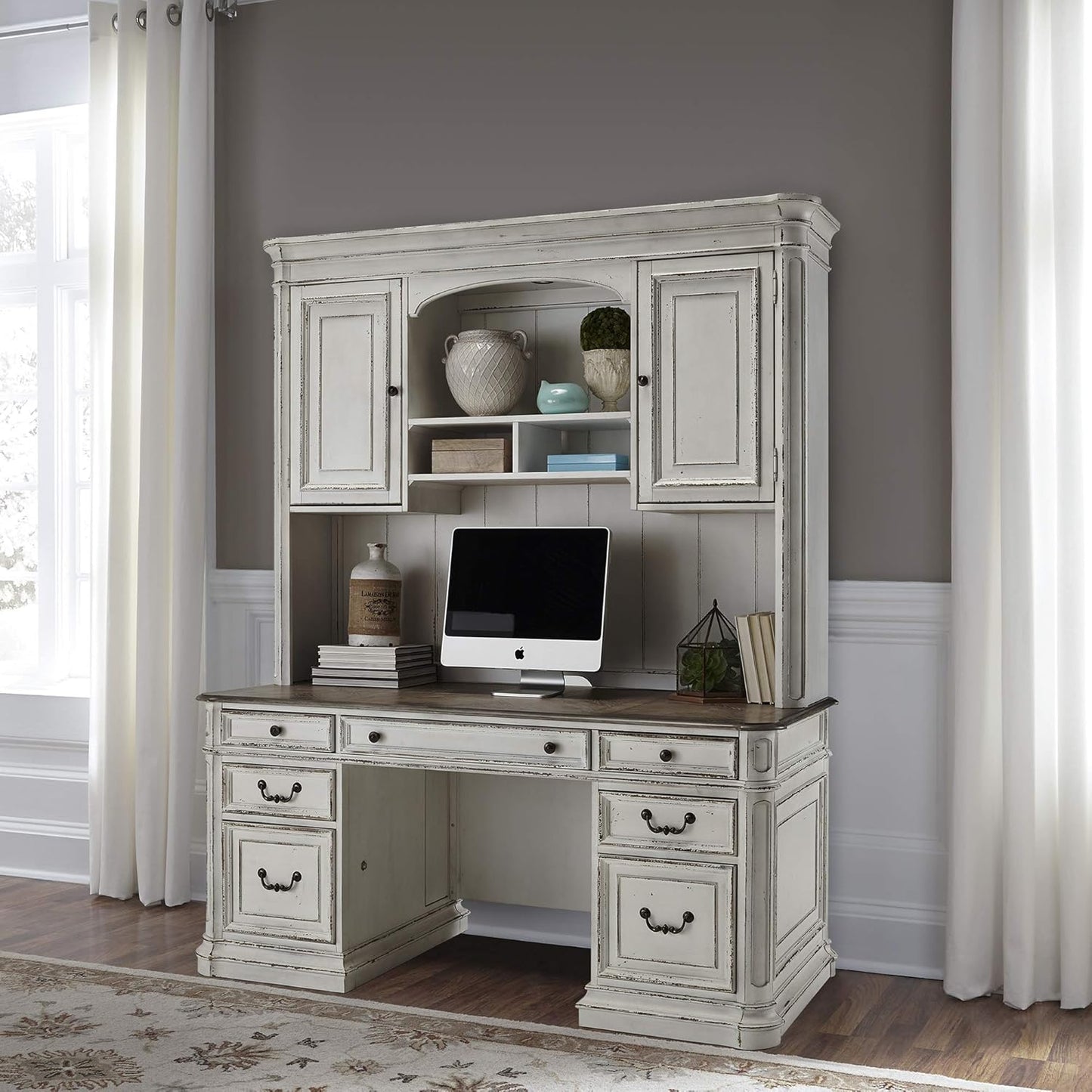 Liberty Furniture Industries Magnolia Manor Complete 5 Piece Desk