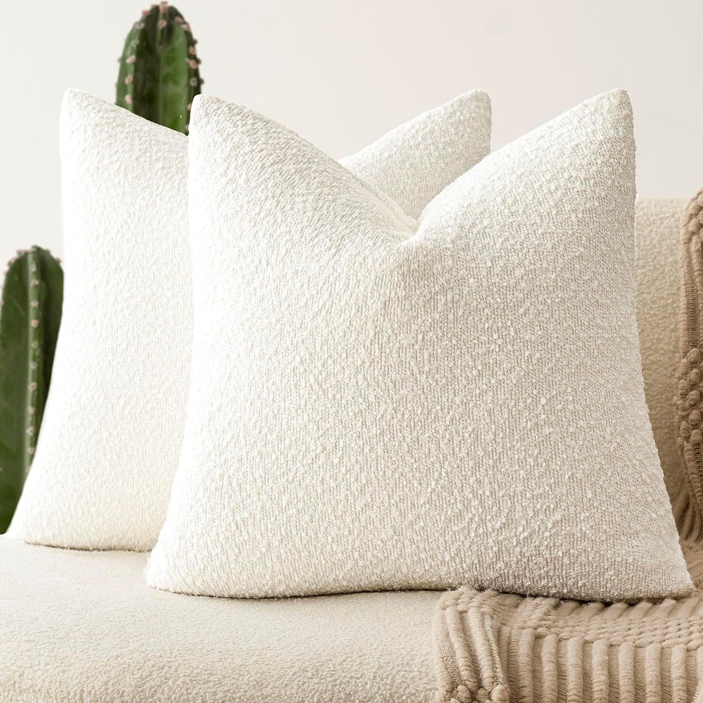 Foindtower Set of 2, Decorative Textured Boucle Throw Pillow Covers Accent Solid Pillow Cases Neutral Soft Cozy Couch Cushion Case for Chair Sofa Bedroom Living Room Home Decor 16 x 16 Inch White