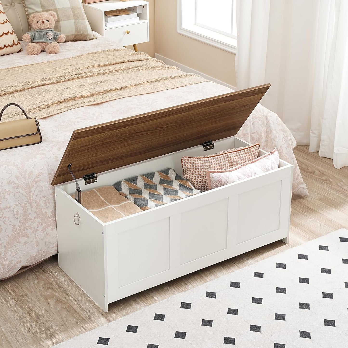 HOOBRO Storage Bench, 39.3" Retro Wooden Storage Chest, Wooden Storage Trunk, Toy Chest with Lift Top, Multifunctional Entryway Organizer, for Entryway, Living Room, White and Walnut WH141CW01