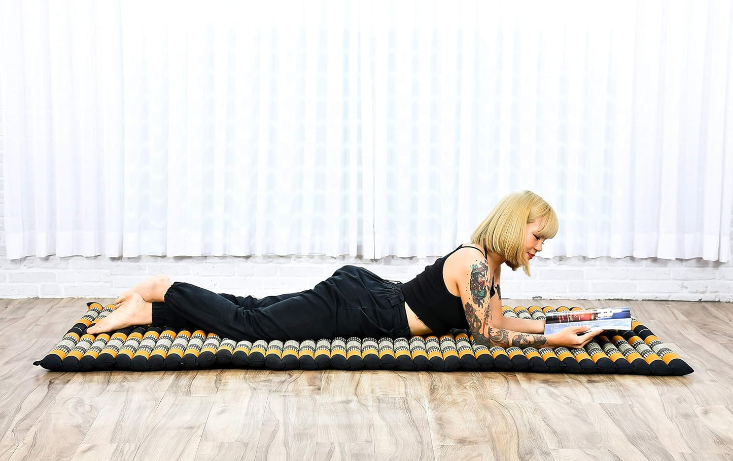 Leewadee - Kapok Roll Mat – Handcrafted Folding Sleep & Relaxation Mattress from Thailand, Ideal as Guest Bed, Camping Mat, Yoga Mat or Traditional Futon, 75 x 39 inches, Black Orange