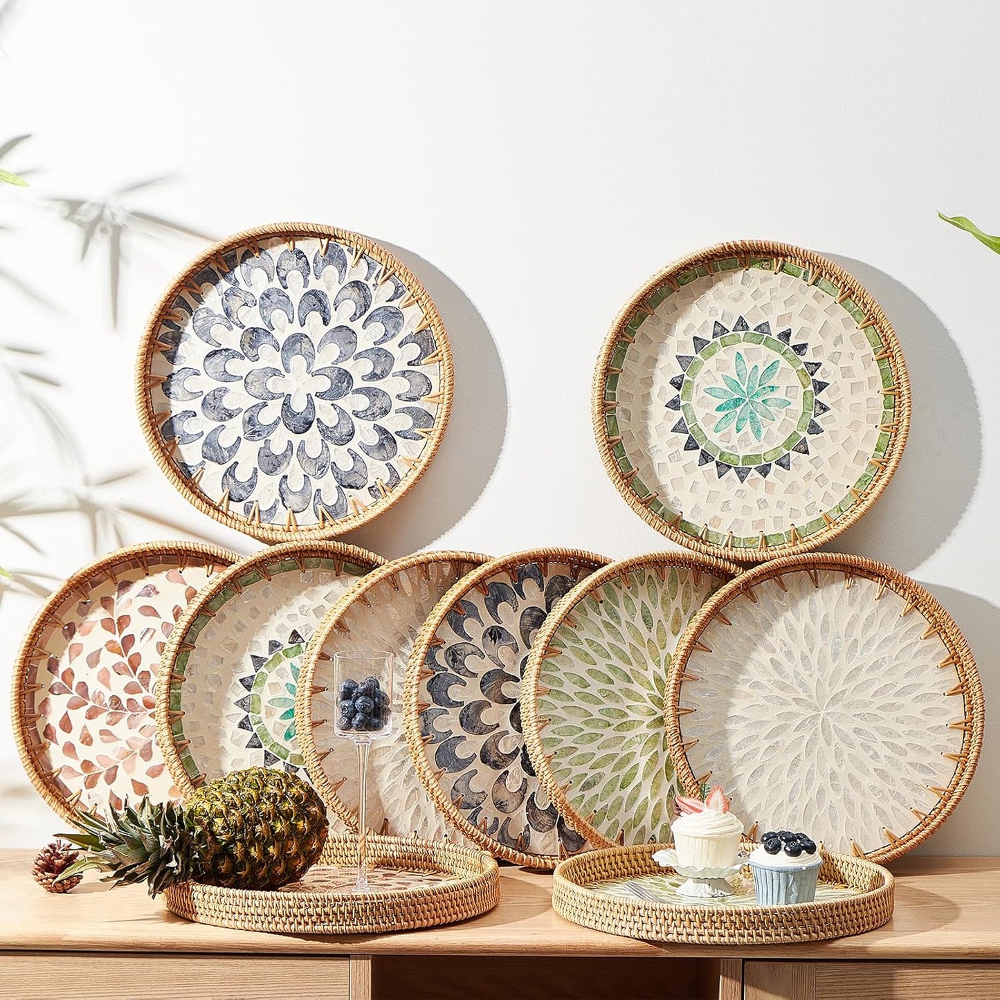 Round Rattan Tray with Mother of Pearl Inlay, Rattan Serving Tray with Wooden Base, Decorative Wicker Basket for Table Decor, Storage and Display of Coffee Bread Food Fruit (Bohemia)