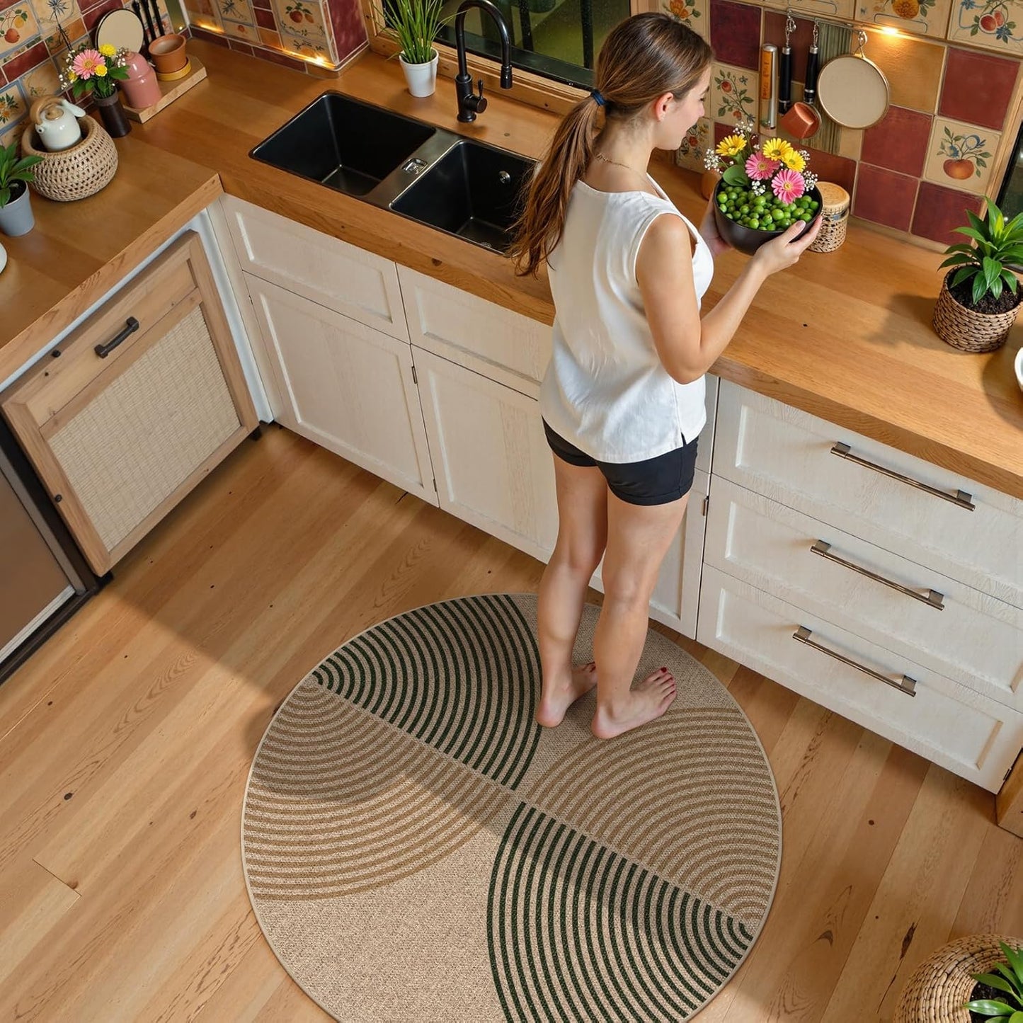 Lahome Modern Rainbow Round Entryway Rug 4ft, Circle Easy Jute Rug Washable Indoor Outdoor Patio Rug Farmhouse Front Door Mat, Contemporary Non Slip Round Carpet for Bedroom Kitchen