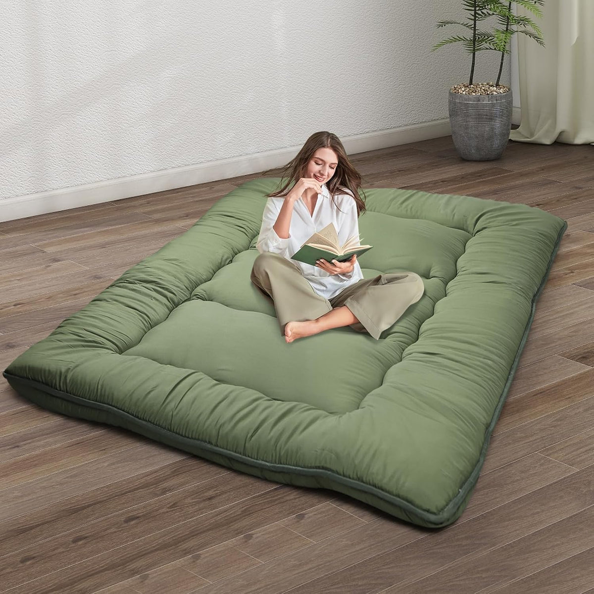 Japanese Floor Mattress,4" Thicken Japanese Floor Sleeping Pad Foldable,Futon Mattress Suitable for Camping and Guest Room (Green, Full (80" X 47"))
