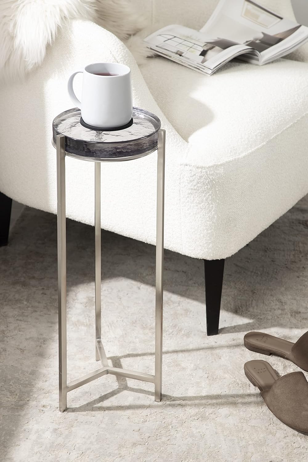 Kate and Laurel Aguilar Modern Drink Table, 9 x 9 x 23, Silver with Tinted Glass, Detailed Glass Accent Table for Small Spaces