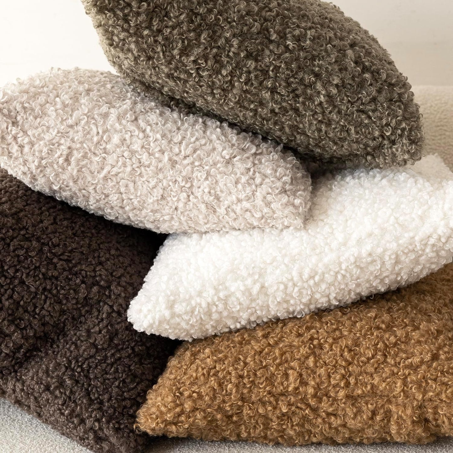 Foindtower 2 Pieces 26x26 Inch Bronze, Faux Fur Throw Pillow Cover Accent Sherpa Pillow Fuzzy Soft Pillowcases Sheepskin Decorative Fleece Cushion Case for Bed Couch Living Room