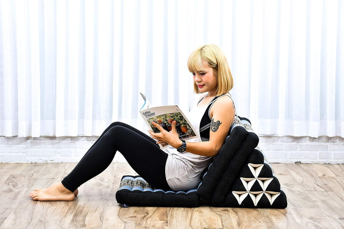 Leewadee - Comfortable Japanese Floor Mattress - Thai Floor Bed with Triangle Cushion - Futon Mattress - Thai Massage Mat, 67 x 21 inches, Blue, Kapok Filling