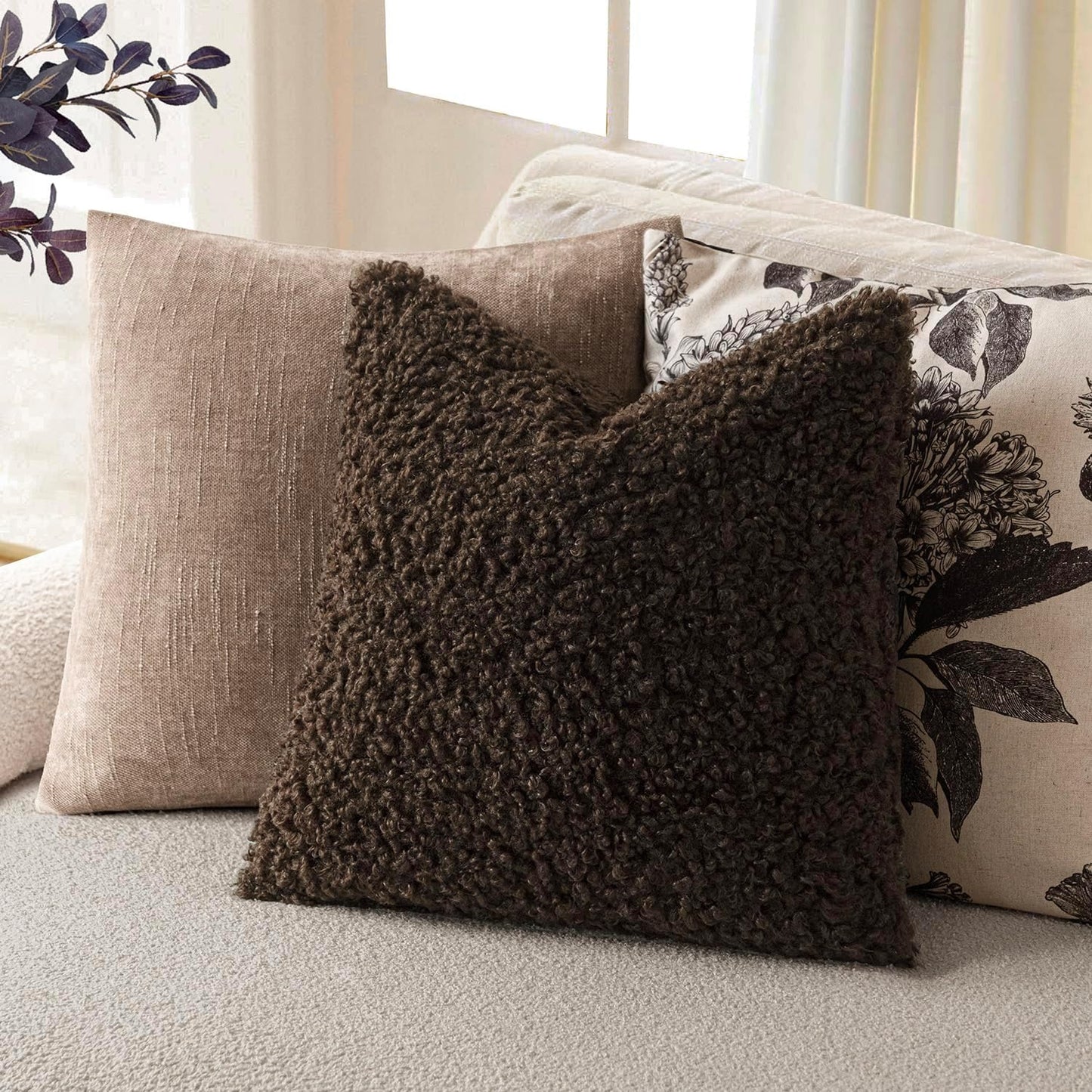 Foindtower 2 Pieces 16x16 Inch Dark Brown, Faux Fur Throw Pillow Cover Accent Sherpa Furry Pillow Covers Fuzzy Soft Pillowcases Cozy Sheepskin Decorative Fleece Cushion Case for Bed Couch Living Room