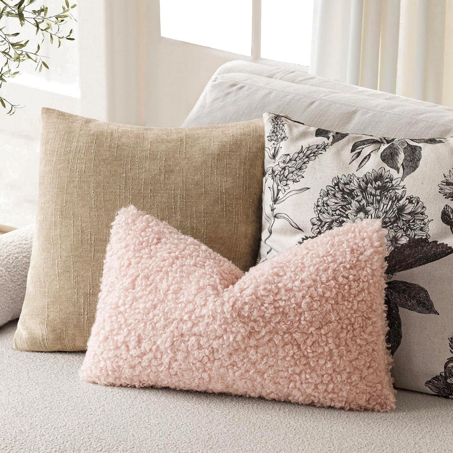 Foindtower Set of 2 Curly Teddy Wool Pillow Covers Decorative Boucle Textured Lumbar Throw Pillow Faux Fur Sherpa Pillowcases Sheepskin Fuzzy Cushion Case for Sofa Bedroom Car 12"x20" Light Pink