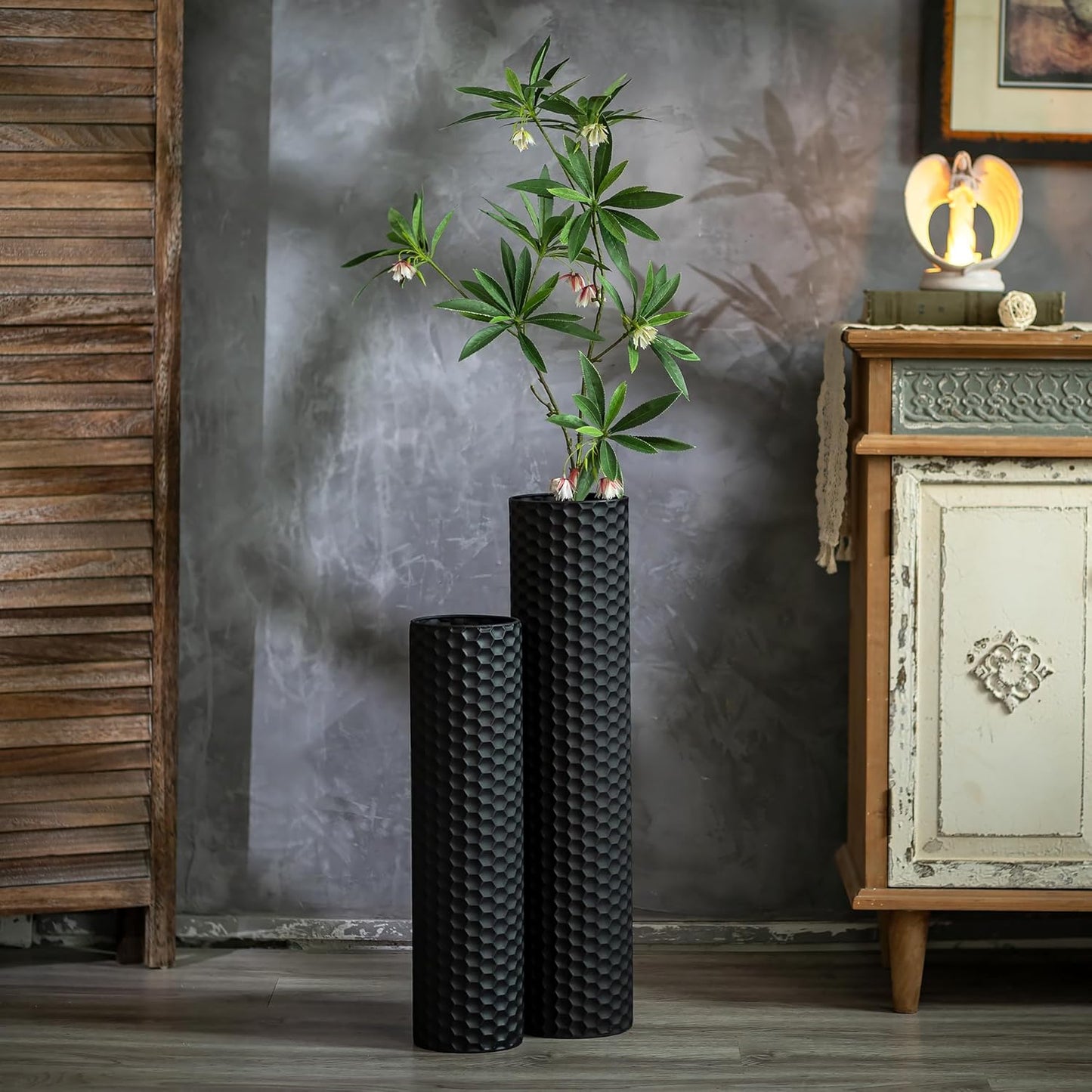 Sziqiqi Black Tall Floor Vase: 27.6/21.7in Metal Cylinder Vases Extra Large Decorative Vase Set of 2 Living Room Modern Honeycomb Texture Big Standing Decor for Dining Bedroom Home Corner Indoor