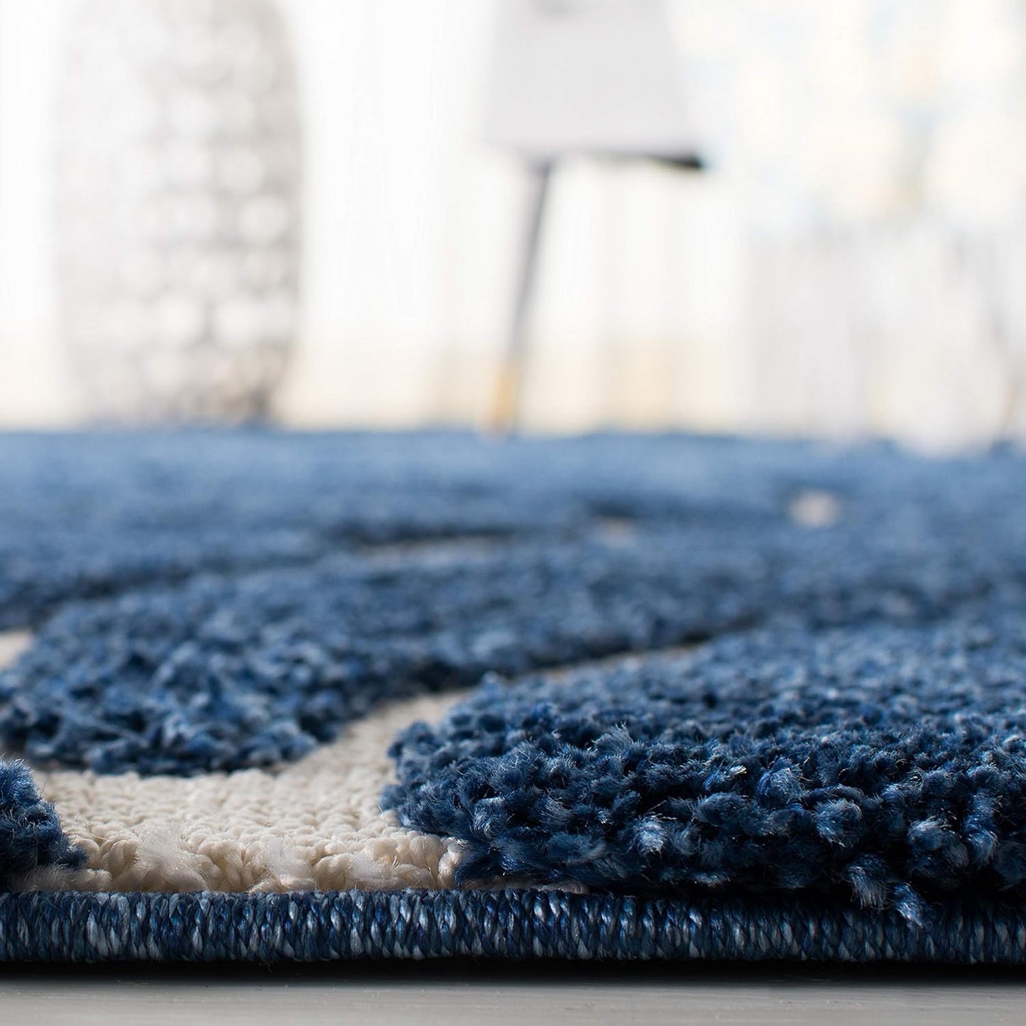 SAFAVIEH Florida Shag Collection Accent Rug - 3'3" x 5'3", Dark Blue & Cream, Scroll, Non-Shedding & Easy Care, 1.2-inch Thick Ideal for High Traffic Areas in Foyer, Living Room, Bedroom (SG455-6511)