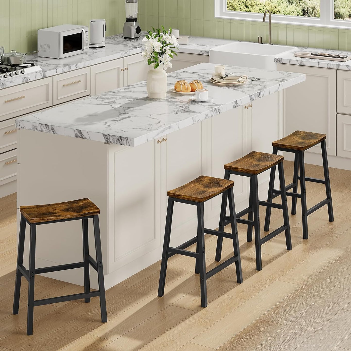 HOOBRO Bar Stools Set of 4, Counter Height Bar Stools, 23.6'' Bar Chairs, Saddle Stools with Footrests, Industrial Barstools for Dining Room, Kitchen, Bar, Rustic Brown and Black BF02MDP401