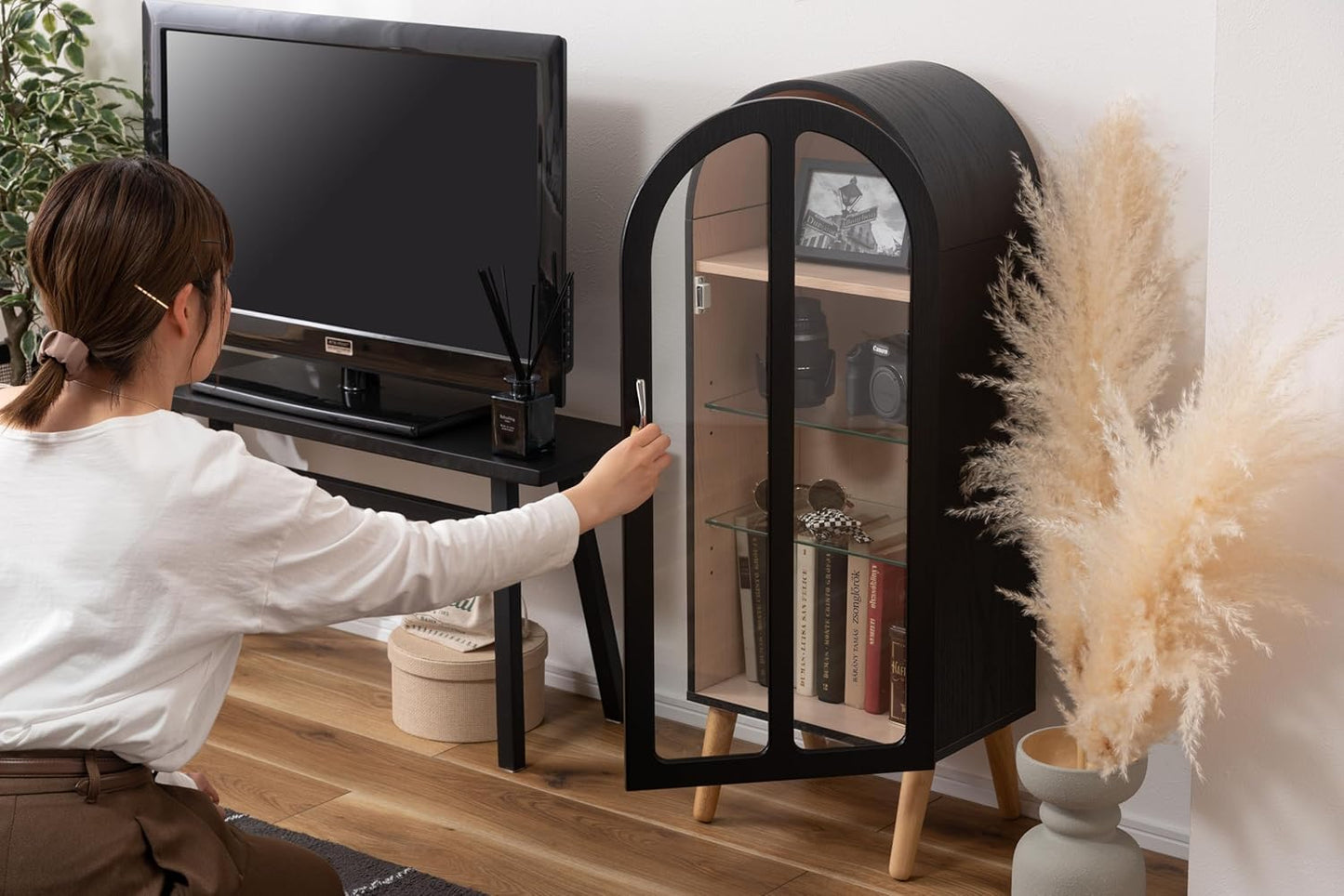 PaletteLife Arched Figurine-Case 4 Tier Collection Shelf, Oak Wood Grain with Glass Door and 2 Movable Glass Shelves, No Mirror, Black, PT-621BK