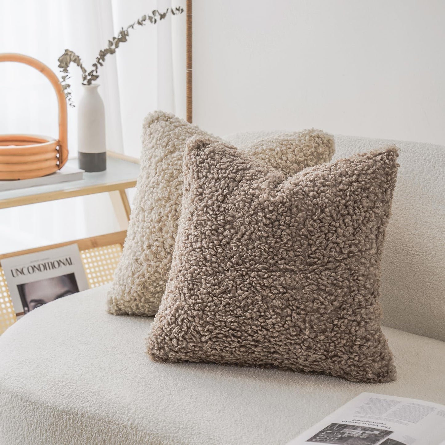 Foindtower 2 Pieces 16x16 Inch Khaki, Faux Fur Throw Pillow Cover Accent Sherpa Pillow Fuzzy Soft Pillowcases Sheepskin Decorative Fleece Cushion Case for Bed Couch Living Room