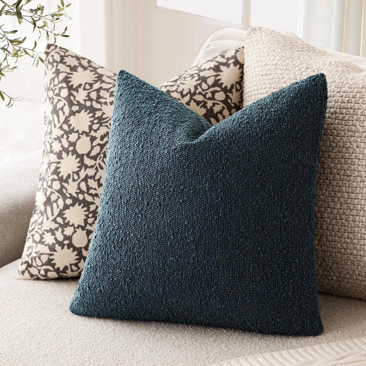 Foindtower Pack of 2, Decorative Textured Boucle Throw Pillow Covers Accent Solid Pillow Cases Cozy Soft Couch Cushion Case for Chair Sofa Bedroom Living Room Home Decor 22x22 Inch Dark Blue