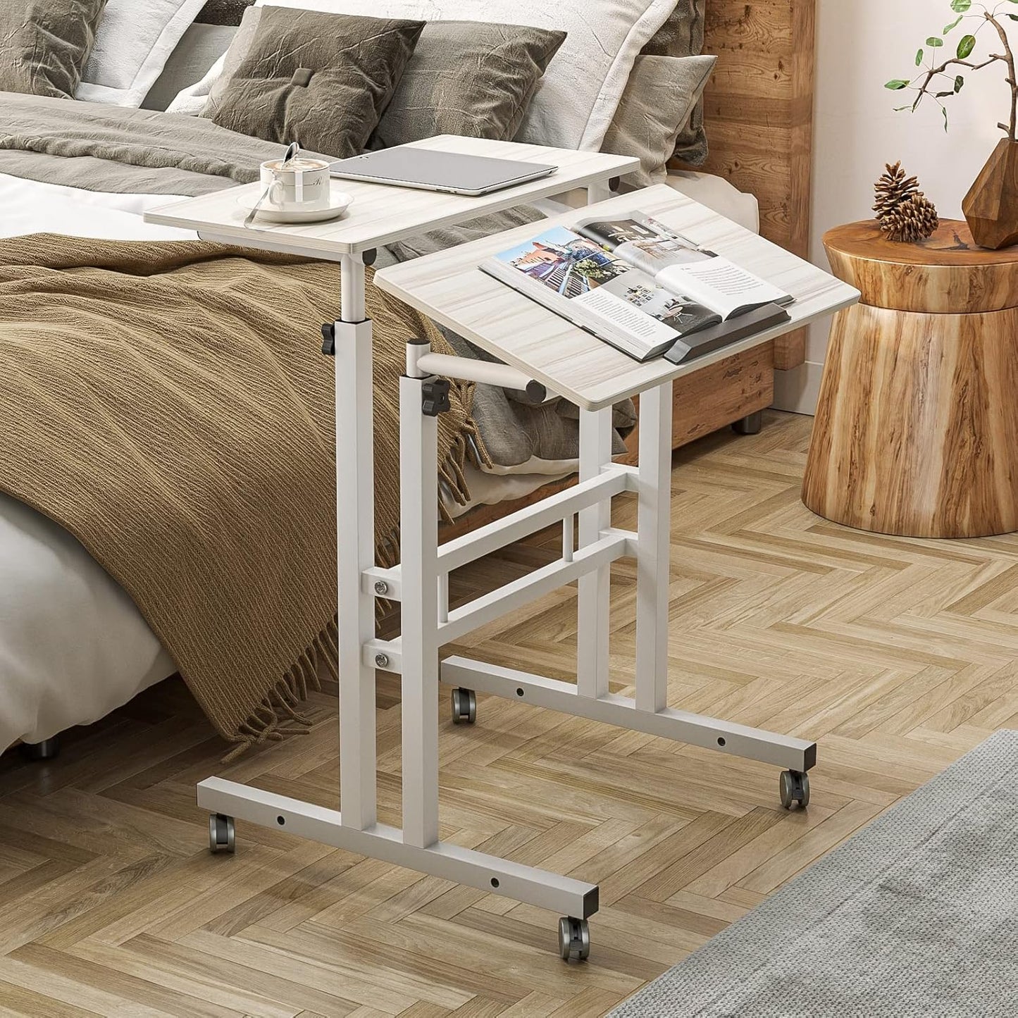 soges 23.6inches Height Adjustable Desk Laptop Desk on The Wheels, Rolling Stand Up Desk Computer Desk Adjustable Standing Desk Sit and Stand Desk Portable Laptop Table, Beige