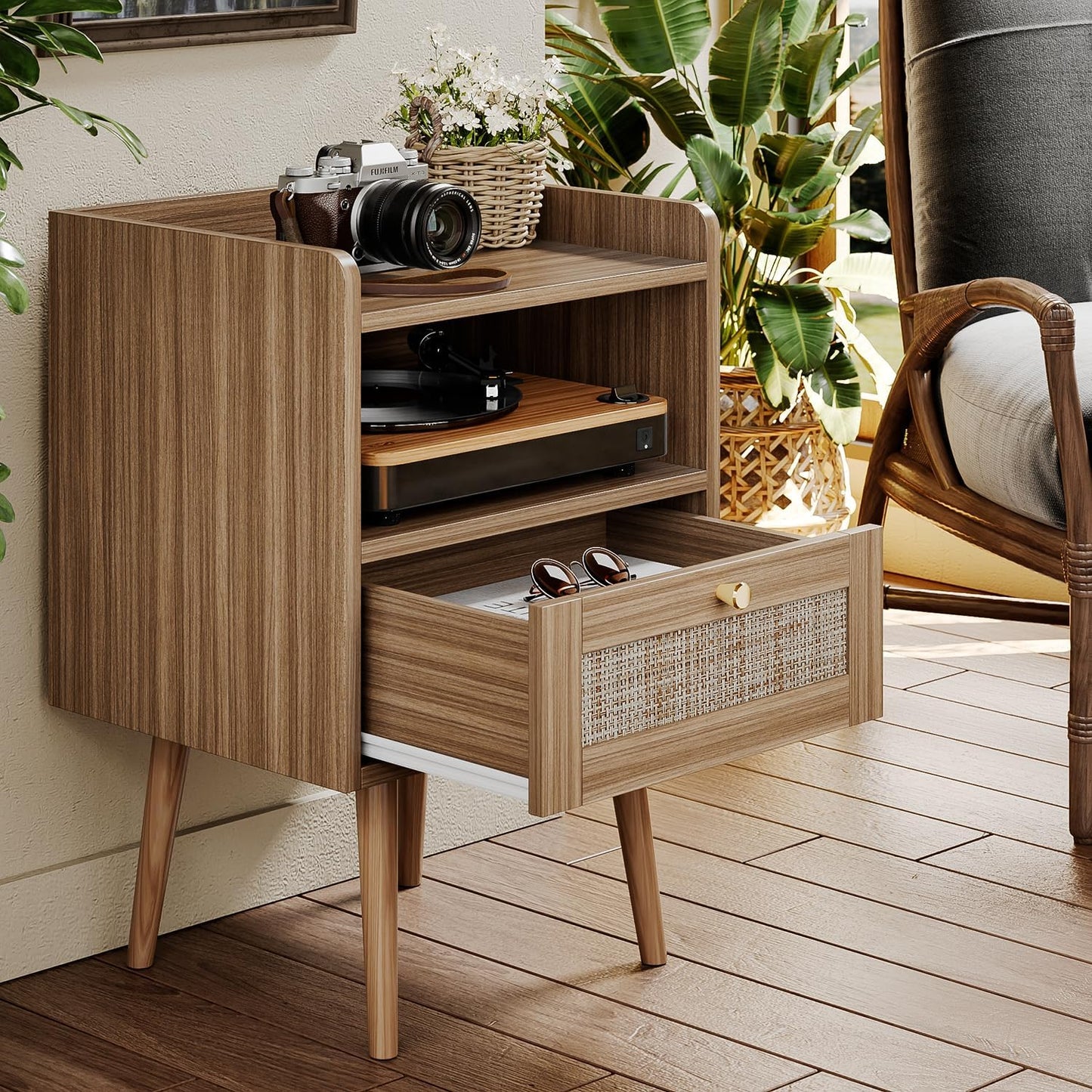 Night stand Set of 2, Bedside Tables with Charging Station, Rattan End Tables, Bed Side Tables, Wood Nightstands set of 2 for Farmhouse Kids' Room Bedroom Living Room Dorm Sofa Office Corner(Brown)