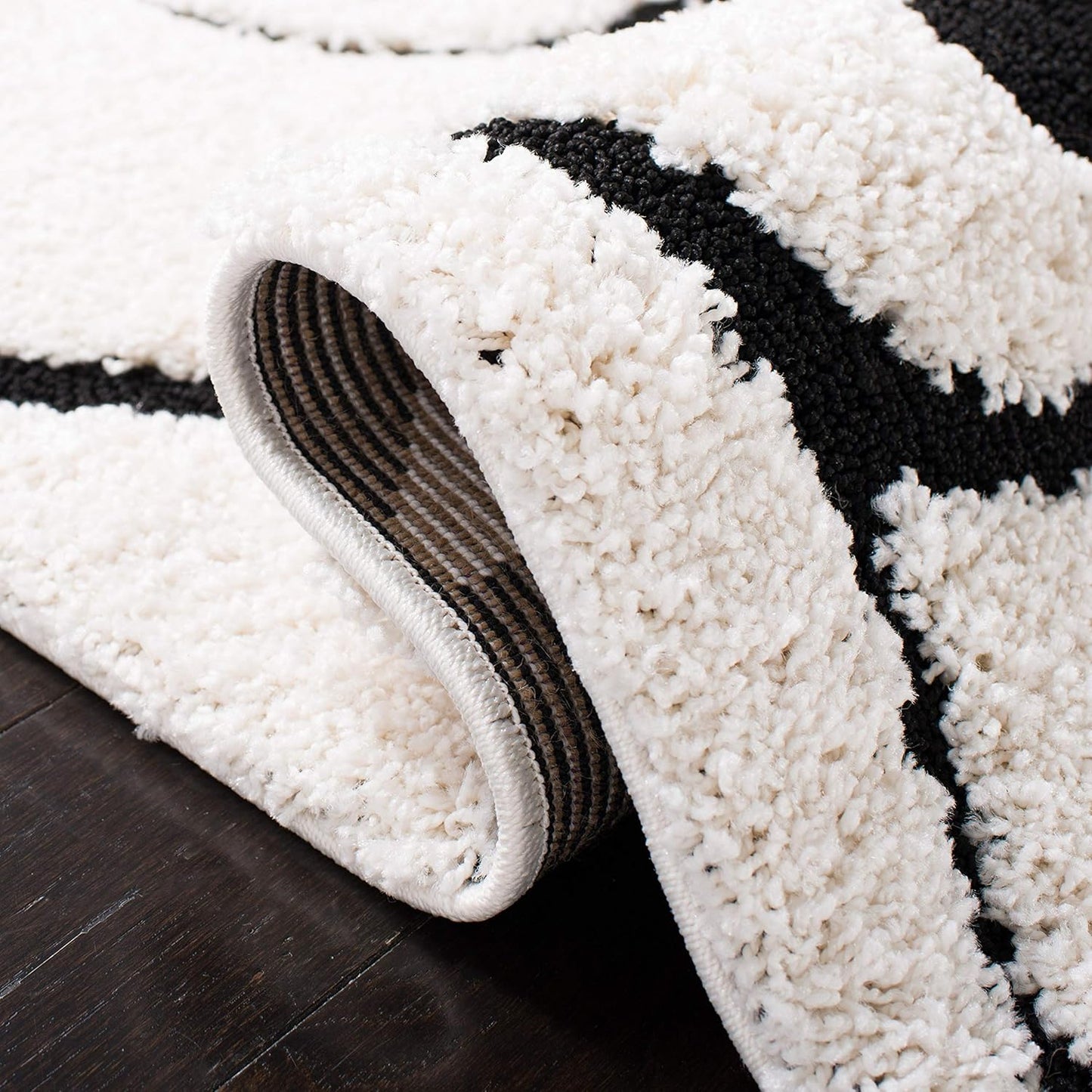 SAFAVIEH Florida Shag Collection Area Rug - 11' Square, Ivory & Black, Scroll Design, Non-Shedding & Easy Care, 1.2-inch Thick Ideal for High Traffic Areas in Living Room, Bedroom (SG455-1290)