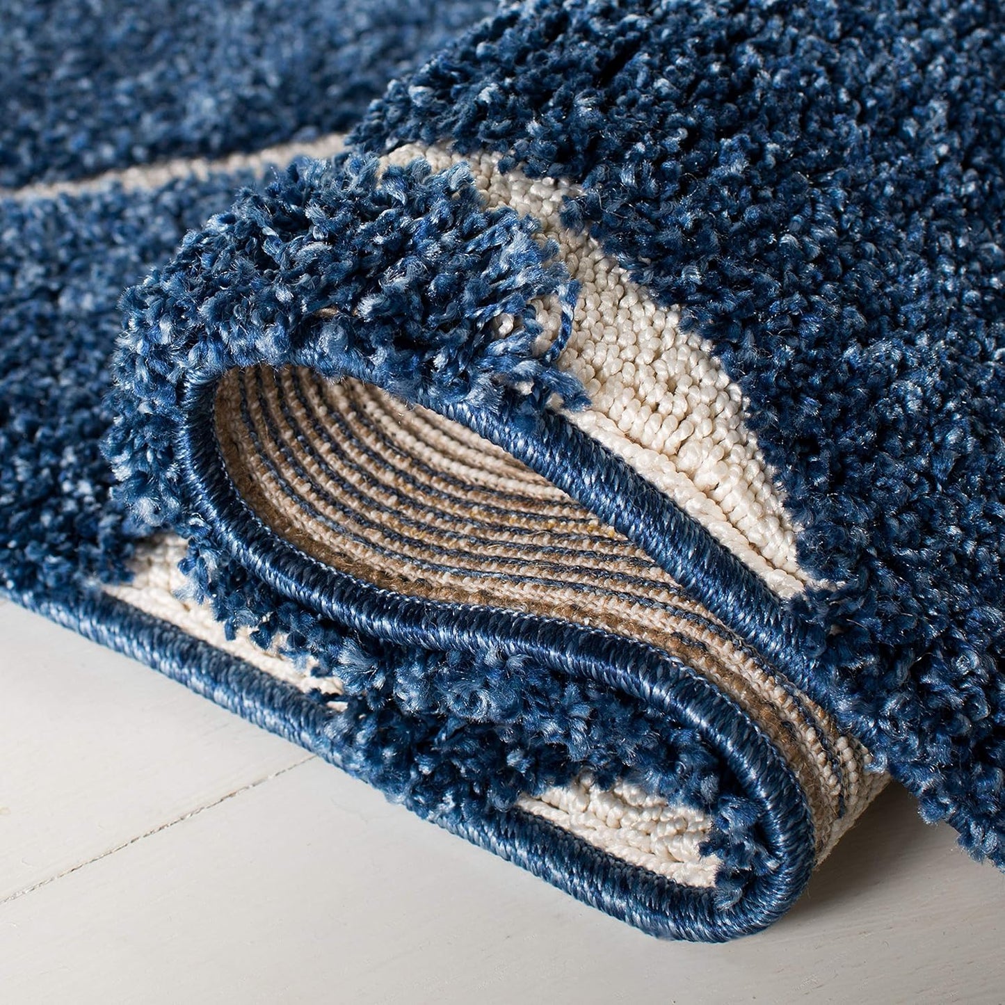 SAFAVIEH Florida Shag Collection Accent Rug - 2'3" x 4', Dark Blue & Cream, Scroll, Non-Shedding & Easy Care, 1.2-inch Thick Ideal for High Traffic Areas in Entryway, Living Room, Bedroom (SG455-6511)