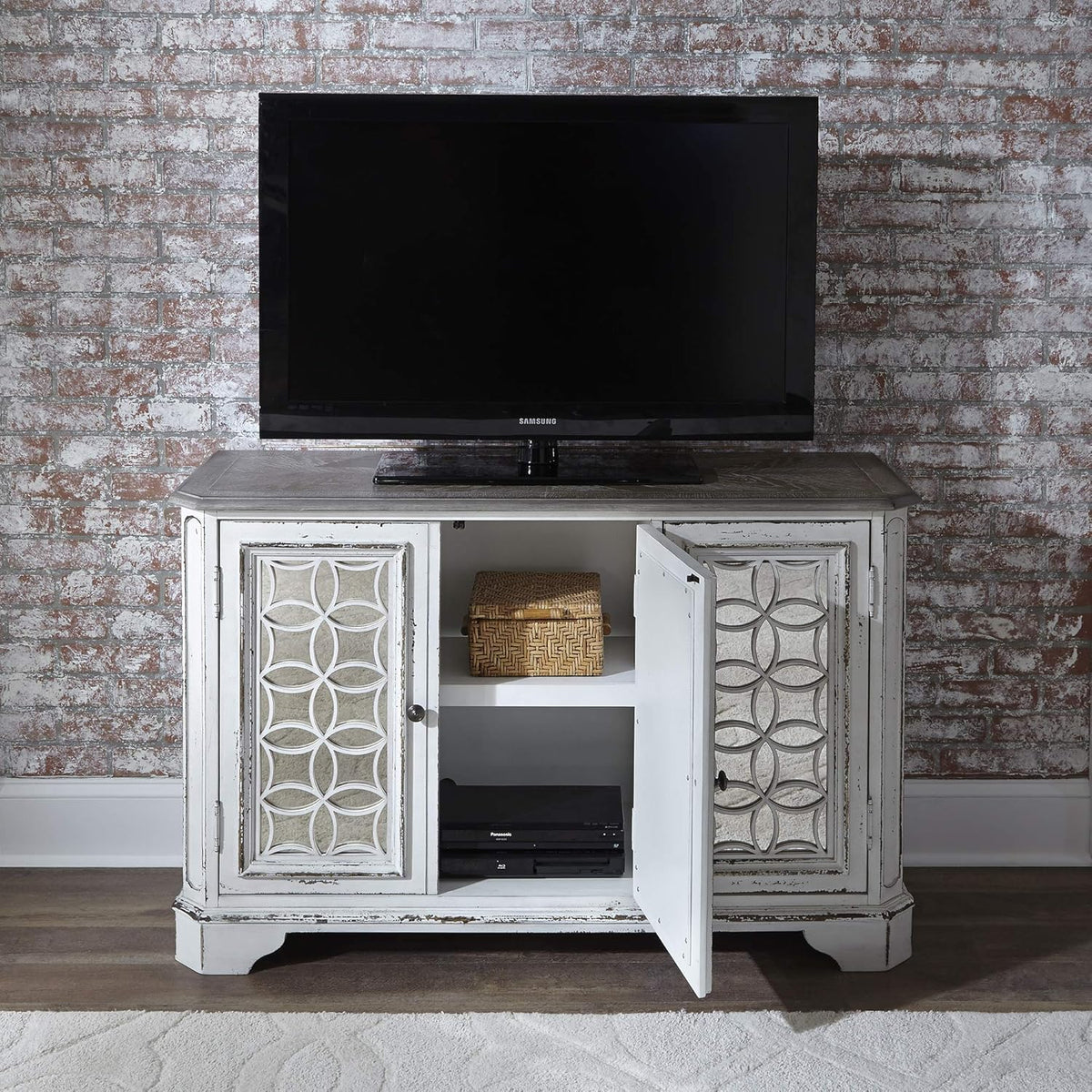 Liberty Furniture Industries Magnolia Manor TV Console, W51 x D18 x H32, White