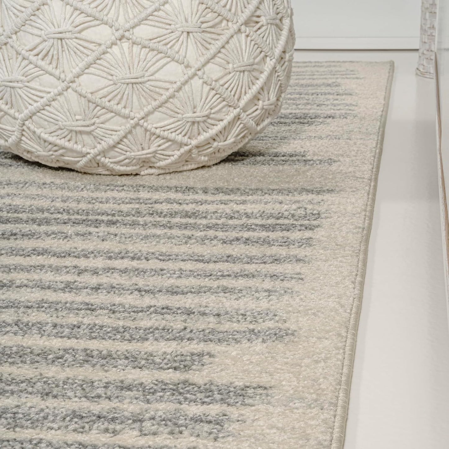 JONATHAN Y Khalil Modern Berber Stripe Cream/Gray Indoor Area Rug, 4x6, Contemporary, Bohemian, Easy-Cleaning for Living Room, Bedroom, Kitchen, Pet Friendly, Non-Shedding (MOH207C-4)