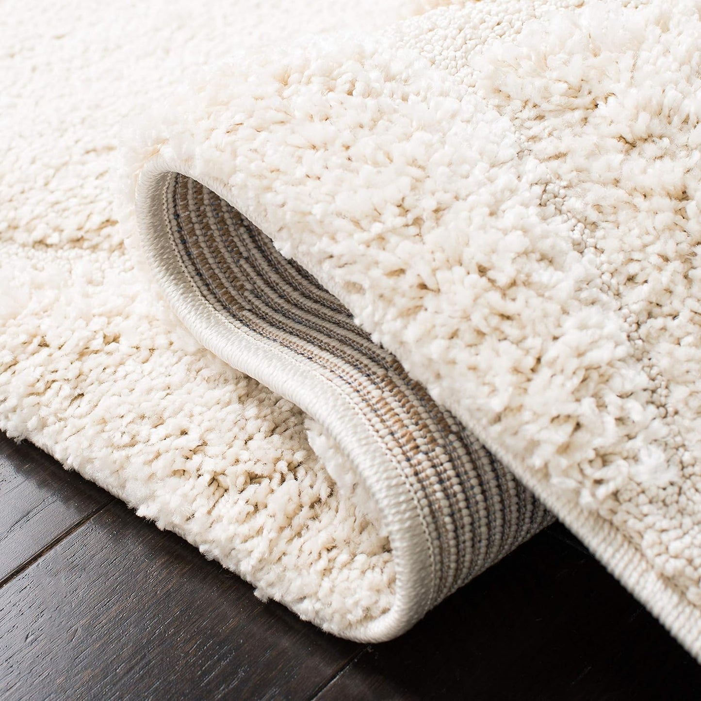 SAFAVIEH Florida Shag Collection Accent Rug - 3'3" x 5'3", Creme & Creme, Scroll, Non-Shedding & Easy Care, 1.2-inch Thick Ideal for High Traffic Areas in Entryway, Living Room, Bedroom (SG455-1111)