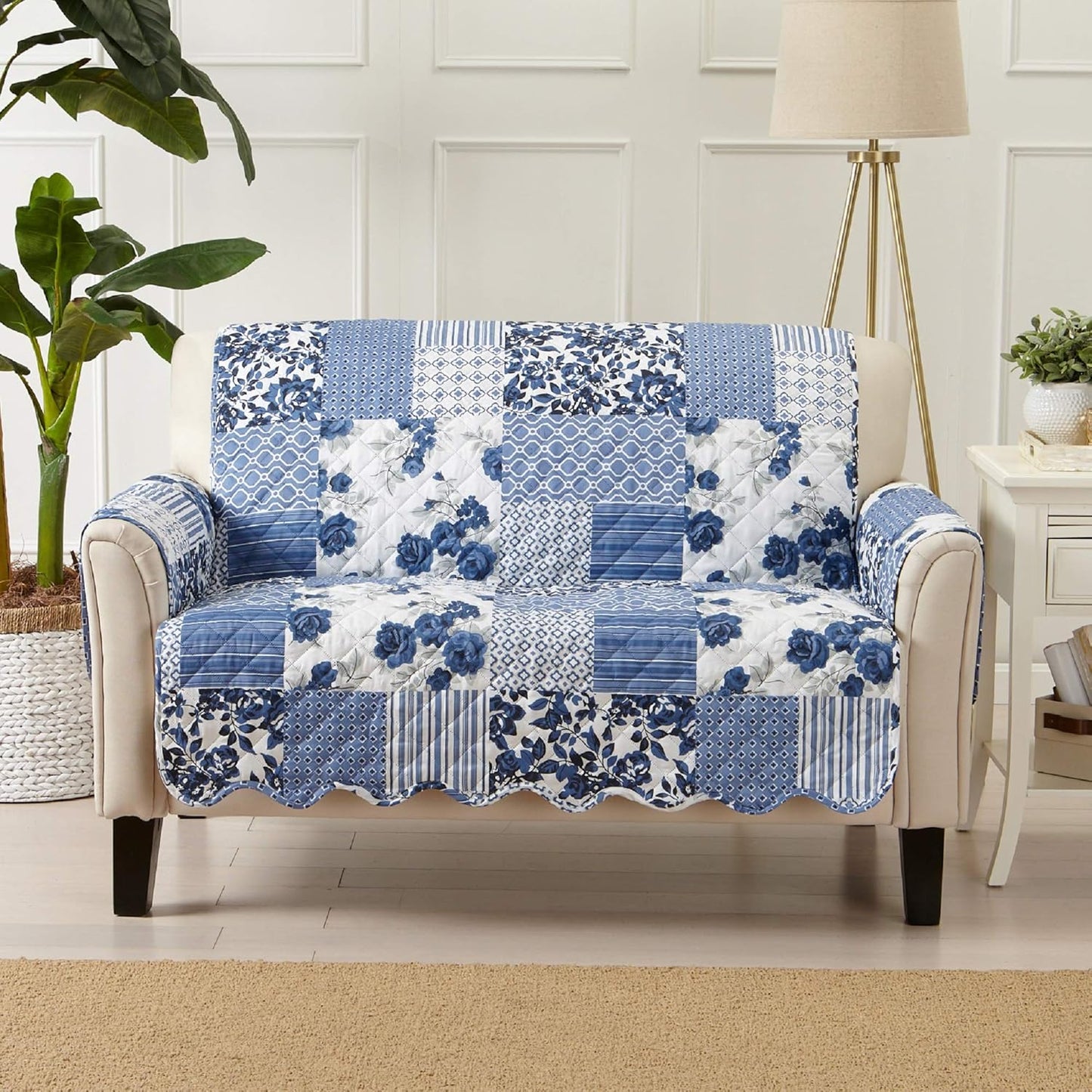 Great Bay Home Patchwork Scalloped Printed Furniture Protector Stain Resistant Loveseat Cover (Loveseat, Navy)