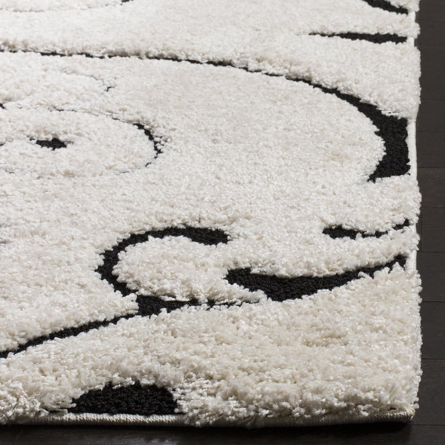 SAFAVIEH Florida Shag Collection Runner Rug - 2'3" x 9', Ivory & Black, Scroll Design, Non-Shedding & Easy Care, 1.2-inch Thick Ideal for High Traffic Areas in Living Room, Bedroom (SG455-1290)