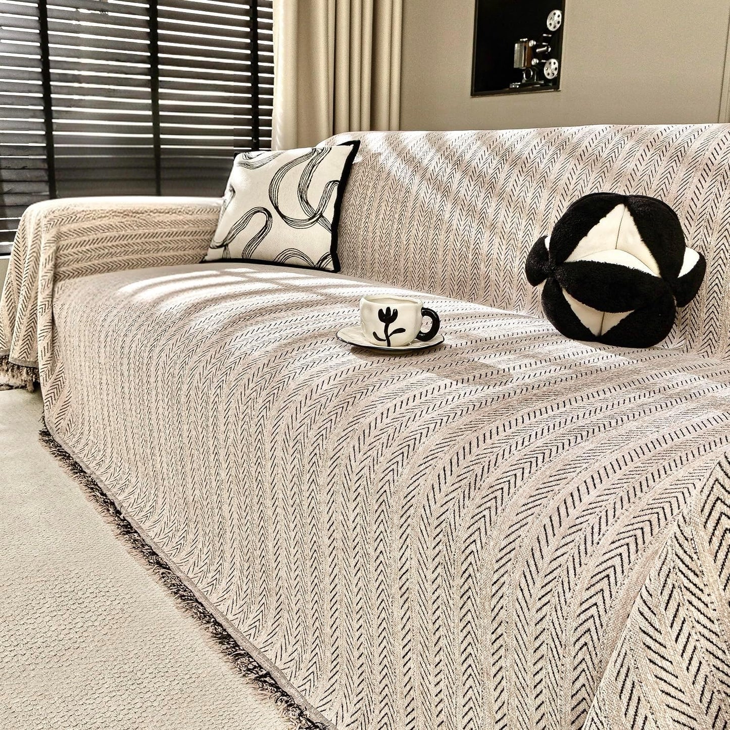 Nobildonna Sofa Cover Washable Soft Thicken Chenille Couch Cover with Tassel,Waterproof Sofa Slipcover for 3-4 Cushion Couch,Sectional Sofa,L-Shaped Furniture Protector Pet-Friendly,Brown 71"x150"