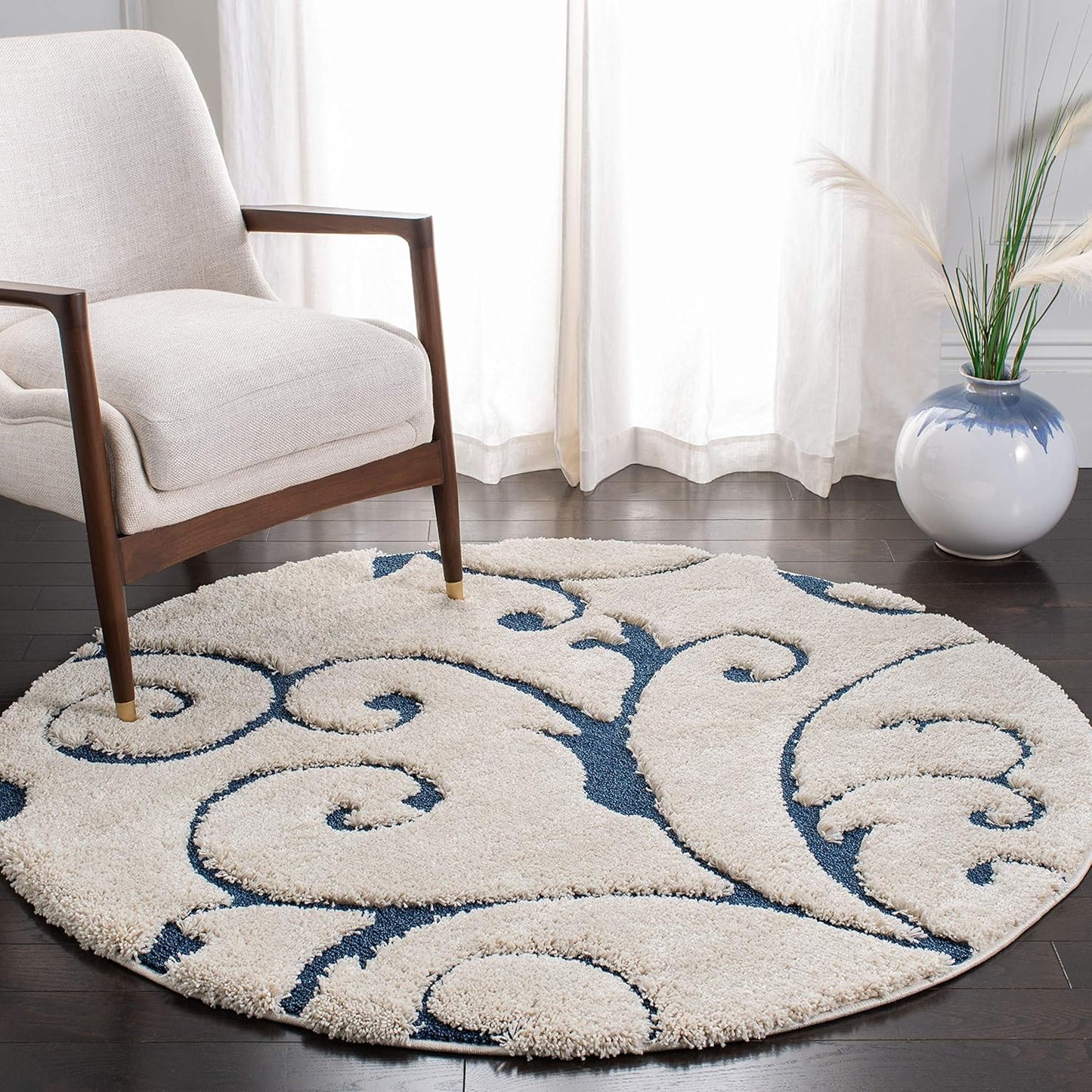 SAFAVIEH Florida Shag Collection Area Rug - 5' Round, Cream & Blue, Scroll Design, Non-Shedding & Easy Care, 1.2-inch Thick Ideal for High Traffic Areas in Living Room, Bedroom (SG455-1165)