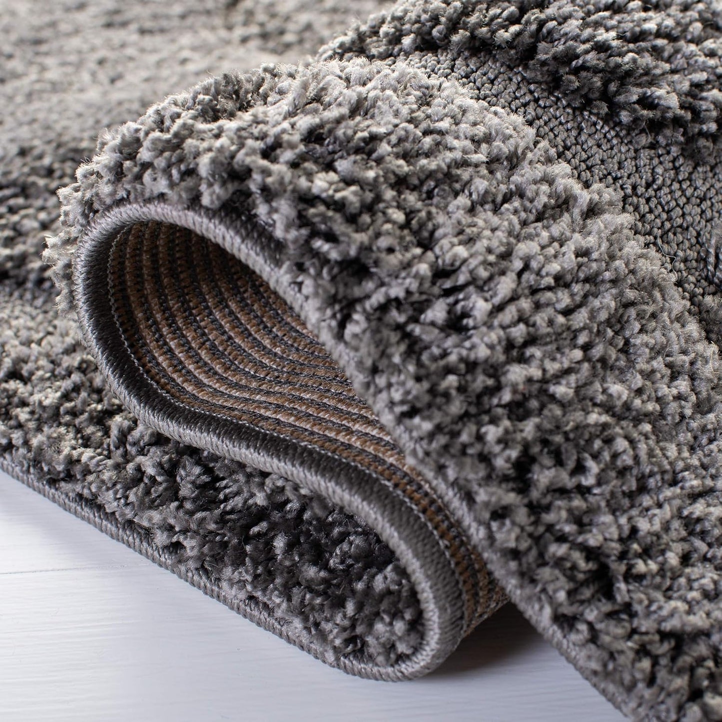 SAFAVIEH Florida Shag Collection Area Rug - 5'3" x 7'6", Grey, Scroll Design, Non-Shedding & Easy Care, 1.2-inch Thick Ideal for High Traffic Areas in Living Room, Bedroom (SG455-8013)