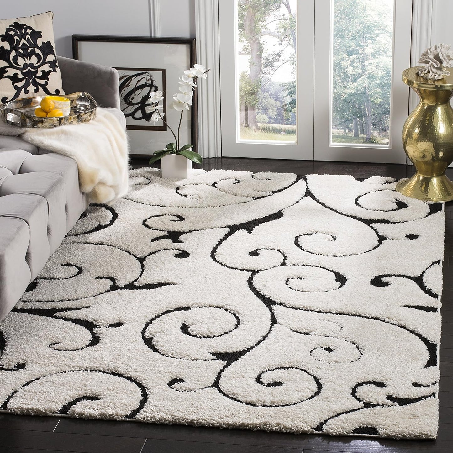 SAFAVIEH Florida Shag Collection Accent Rug - 4' x 6', Ivory & Black, Scroll Design, Non-Shedding & Easy Care, 1.2-inch Thick Ideal for High Traffic Areas in Foyer, Living Room, Bedroom (SG455-1290)